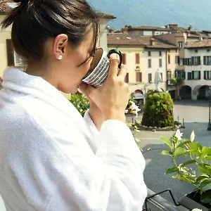 La Quadra - In With Daily Housekeeping Appartamento
